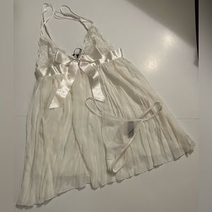Brand New Victoria’s Secret Babydoll & Thong Set - Small